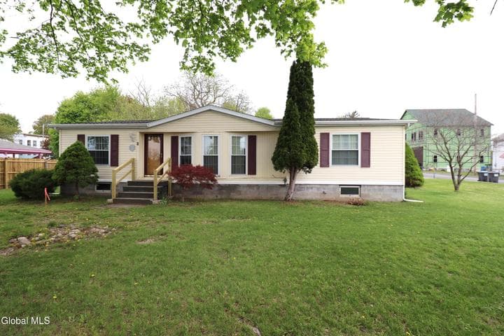 11 East Street, Schaghticoke, NY, photo 1