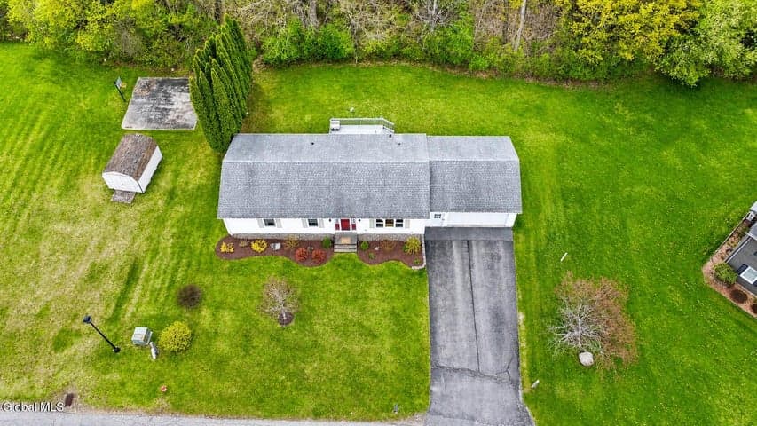 4 Falcon Crest Drive, Johnstown, NY, photo 5