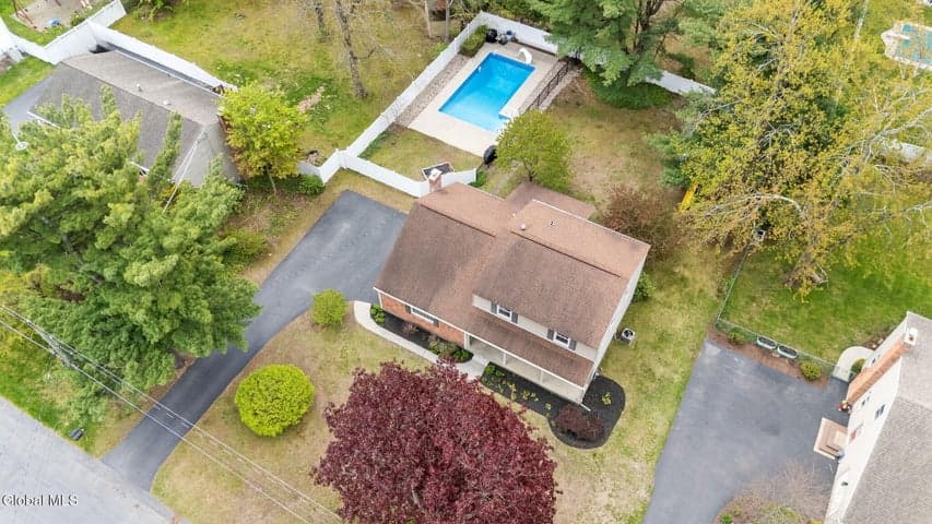 3278 Marilyn Street, Guilderland, NY, photo 3
