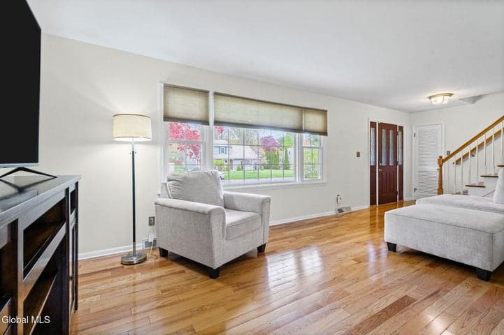 3278 Marilyn Street, Guilderland, NY, photo 5