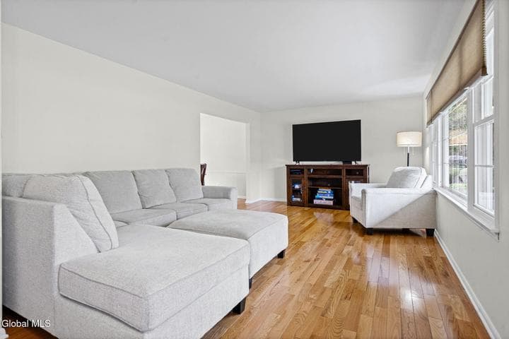 3278 Marilyn Street, Guilderland, NY, photo 4