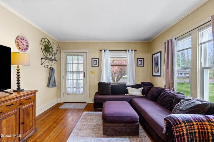 54 Altamont Road, Voorheesville, NY, photo 2