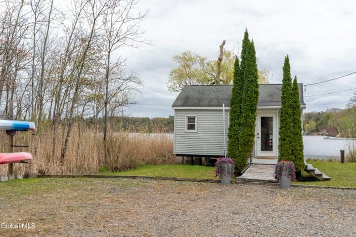 23 Poe Road, Saratoga Springs, NY, photo 4