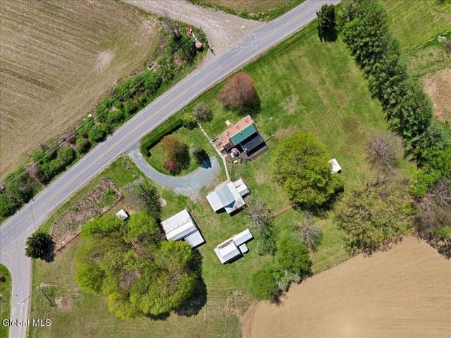 753 Master Street, Schaghticoke, NY, photo 2