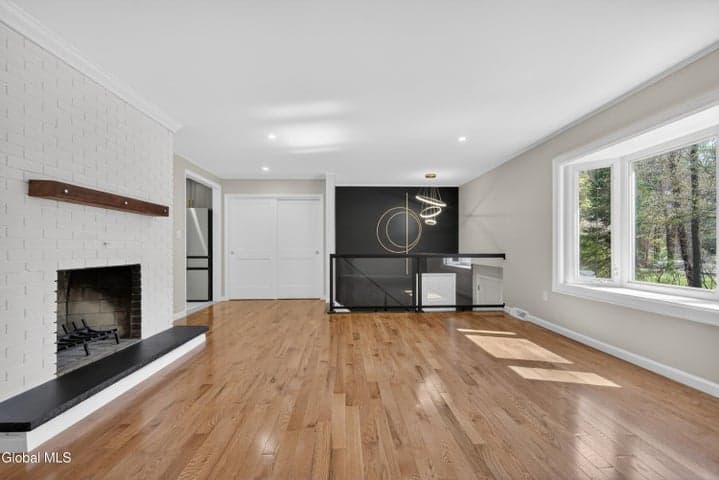 2 Carefree Lane, Wilton, NY, photo 4
