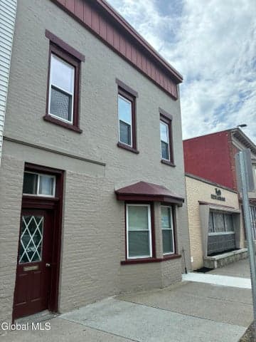 576 2nd Avenue, Troy, NY, photo 1