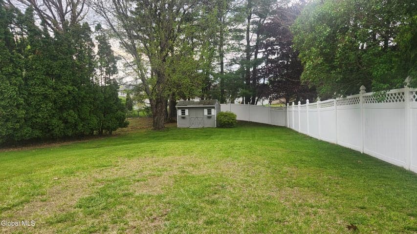 7 Berkshire Drive, Colonie, NY, photo 4