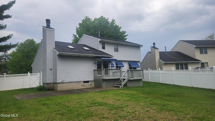 7 Berkshire Drive, Colonie, NY, photo 3