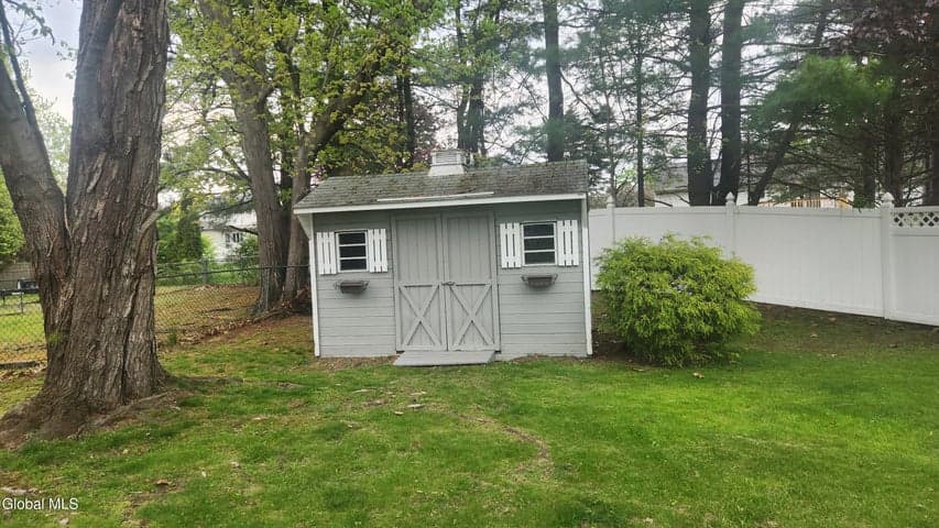 7 Berkshire Drive, Colonie, NY, photo 5