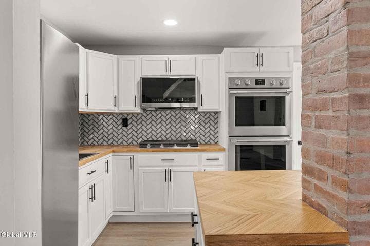 2961 Cottage Place, Hudson, NY, photo 5