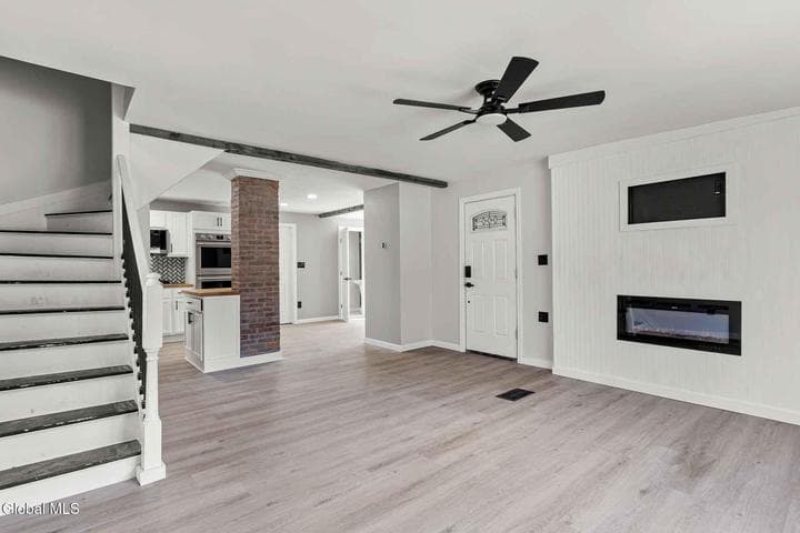 2961 Cottage Place, Hudson, NY, photo 4