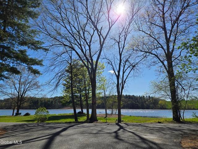 5 Sunset Street, Clifton Park, NY, photo 2