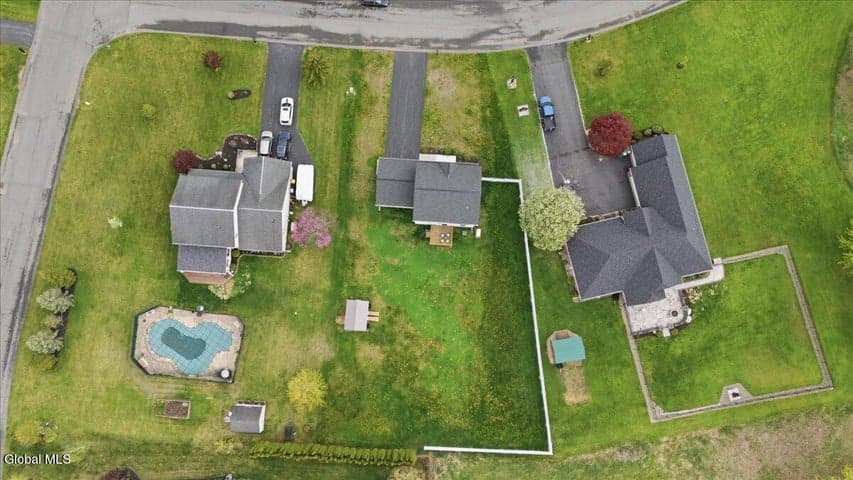 34 Eagle Lane, Halfmoon, NY, photo 3