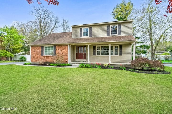 3278 Marilyn Street, Guilderland, NY, photo 2