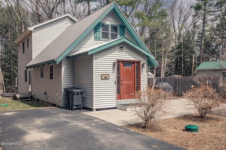 143 Lakeview Avenue, Mayfield, NY