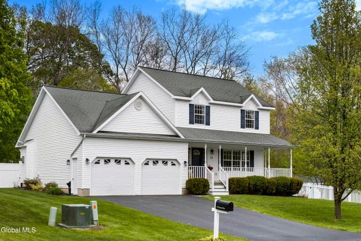 13 Tamian Pass, Malta, NY, photo 1