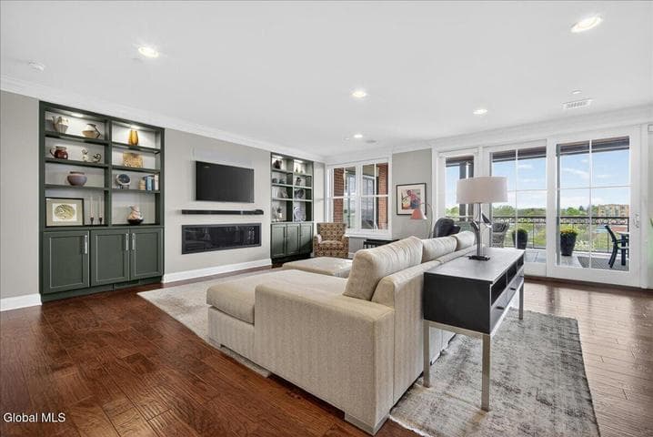 268 Broadway #503, Saratoga Springs, NY, photo 4