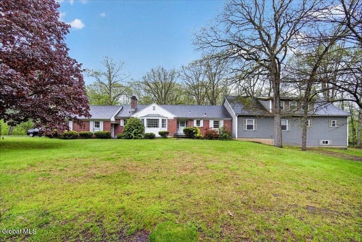 6 Sage Hill Lane, Menands, NY, photo 1