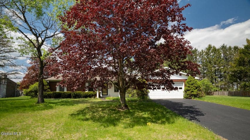 10 Cortland Drive, Kinderhook, NY, photo 2