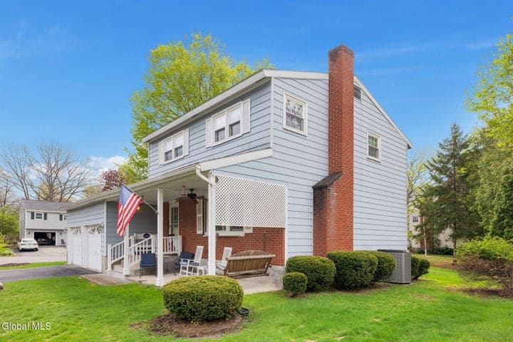 3 Frederick Drive, Saratoga Springs, NY, photo 3