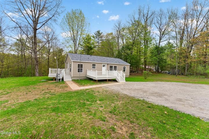 4495 Route 9N, Corinth, NY, photo 3