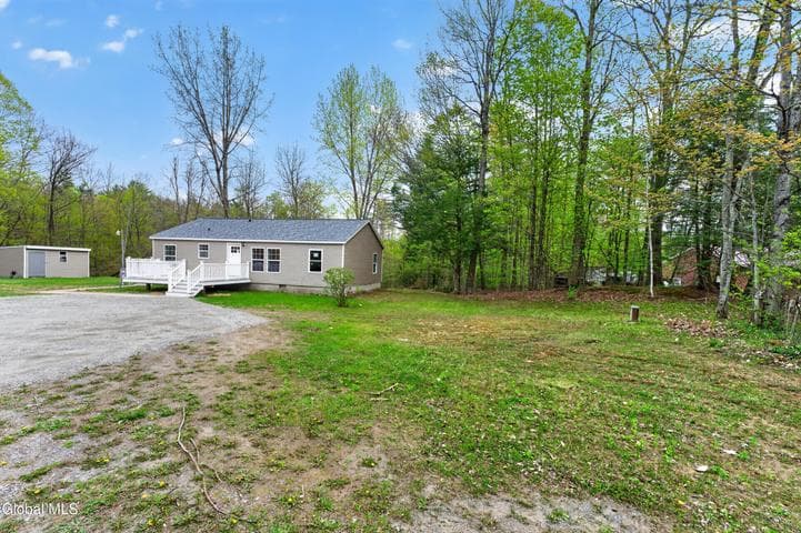 4495 Route 9N, Corinth, NY, photo 4