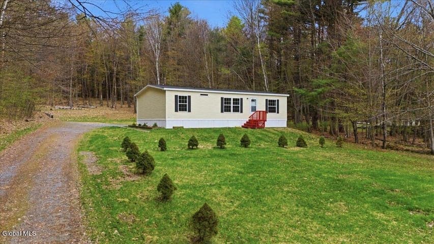 33 Barney Road, Greenfield, NY, photo 1