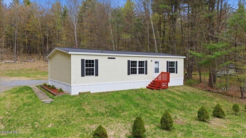 33 Barney Road, Greenfield, NY, photo 2