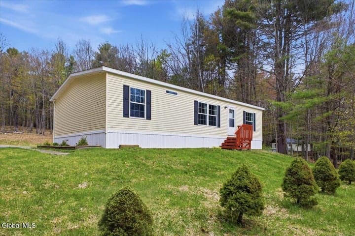 33 Barney Road, Greenfield, NY, photo 5