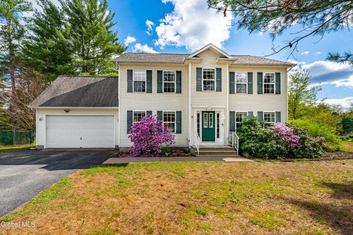 21 Locust Ridge Drive, Corinth, NY, photo 1