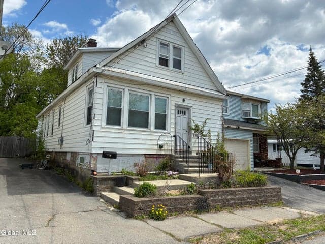 1355 Pleasant Street, Schenectady, NY, photo 3
