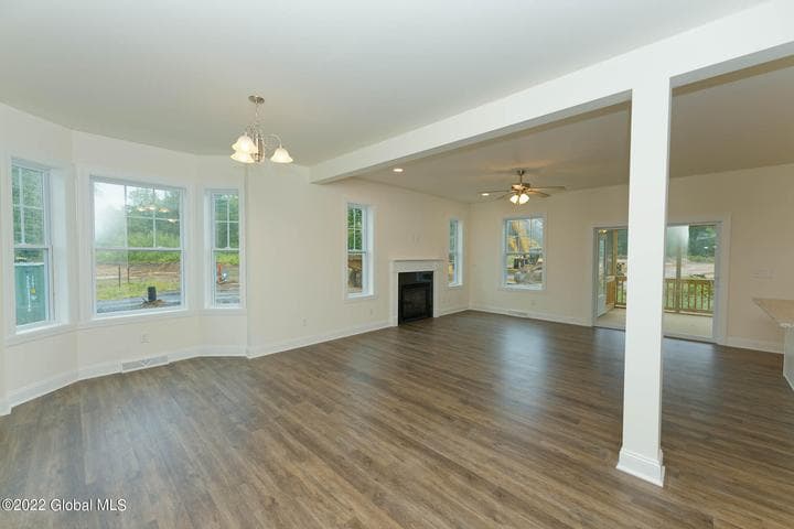 7 Balsam Court, Ballston, NY, photo 5