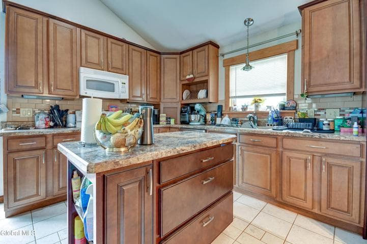 31 Walnut Avenue, Johnstown, NY, photo 5