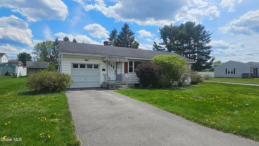 77 Chapel Place, Amsterdam, NY, photo 1