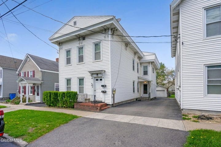 319 W Clinton Street, Johnstown, NY, photo 1
