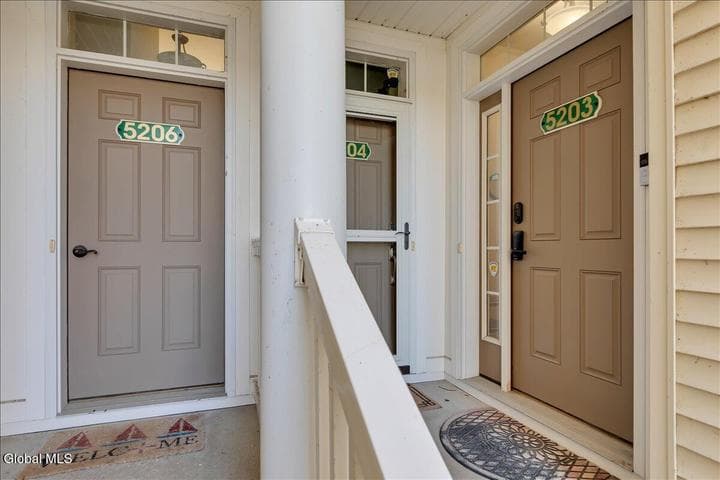 5203 Admirals Walk Drive, Cohoes, NY, photo 3