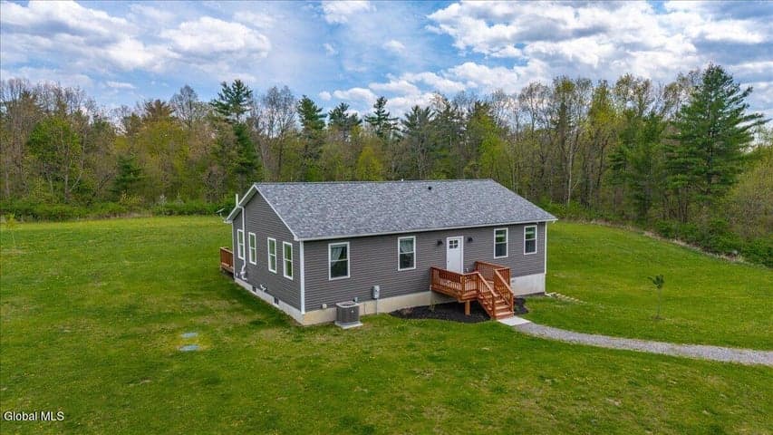 46 Thomson Road, Greenwich, NY, photo 1