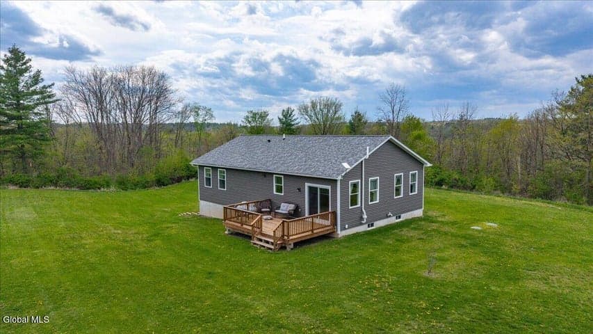 46 Thomson Road, Greenwich, NY, photo 3