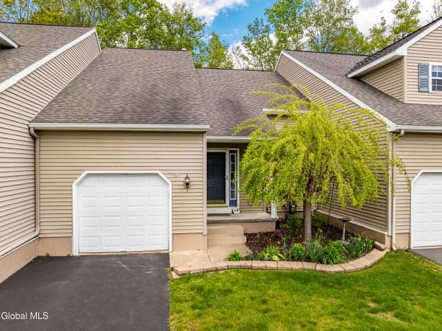 16B Fairway Drive, Mechanicville, NY, photo 2