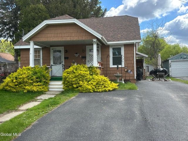 8 Maple Avenue, Gloversville, NY, photo 1