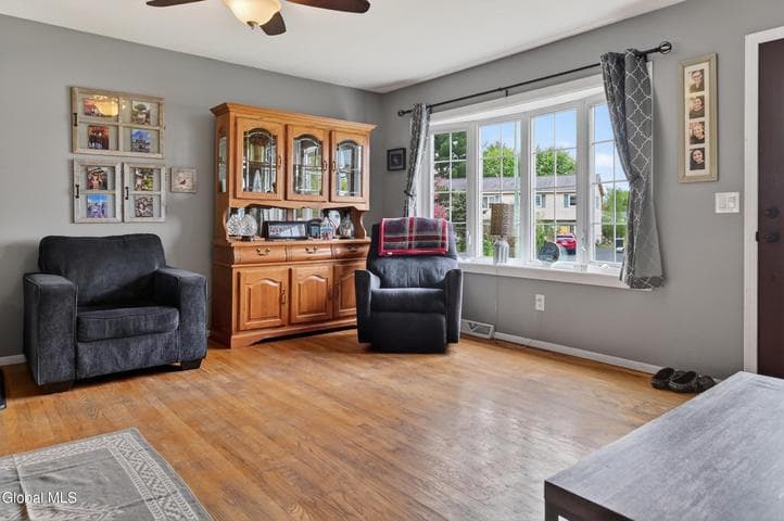 73 Bridle Path, Colonie, NY, photo 4