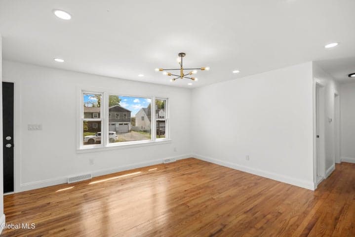 22 Verdi Boulevard, Latham, NY, photo 3