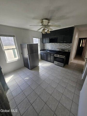 8 Lomasney Avenue, Schenectady, NY, photo 3