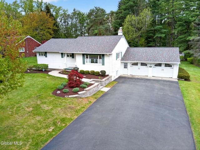 280 Lishakill Road, Colonie, NY, photo 1