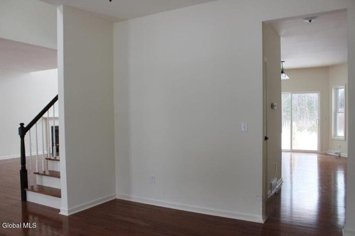 11 Jack Drive, Halfmoon, NY, photo 5