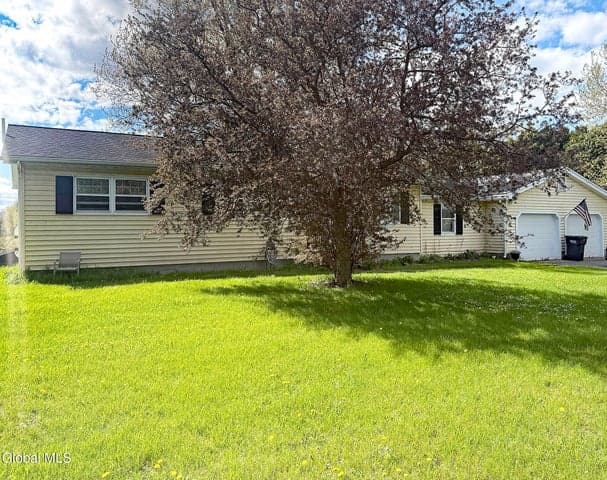 23 Thomas Road, Fort Ann, NY, photo 3