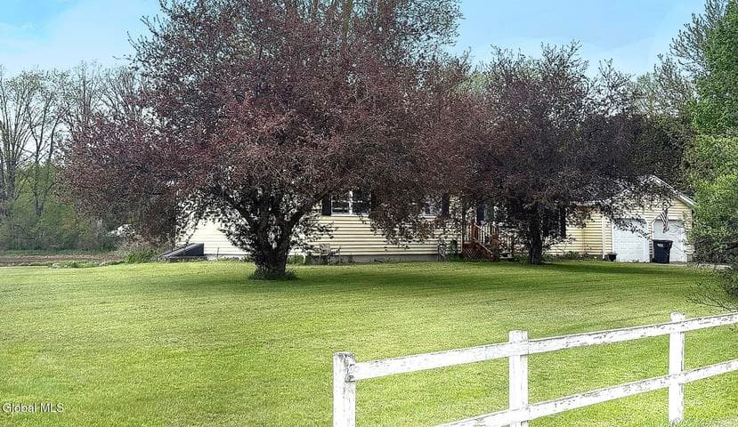 23 Thomas Road, Fort Ann, NY, photo 4