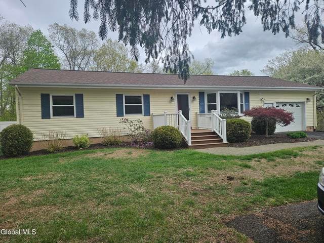 66 Beach Road, Halfmoon, NY, photo 1