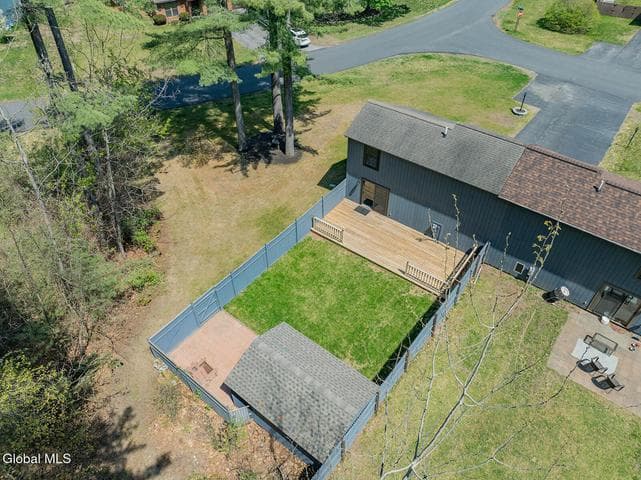 2 Queen Ann Court, Queensbury, NY, photo 3