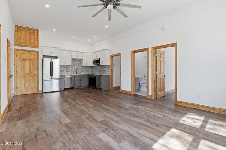 66 Horicon Avenue #1E, Bolton, NY, photo 3